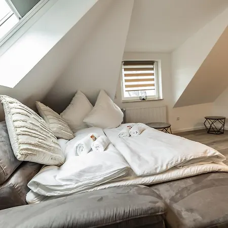 Eifelcomfort Wohnen Ueber Den Daechern Von Pruem Mit Der Ganzen Familie Exterior photo
